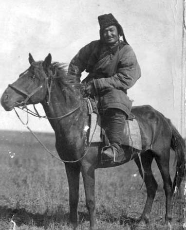 Ілияс Жансүгіров,  ақын, қоғам қайраткері. (1894-1938)